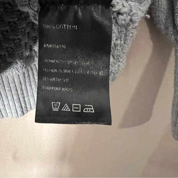 Cable Knit Gray Small Knit Sweater Ribbed V Neck Crochet Stitch Back - Picture 4 of 8